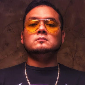 Meet your Posher, Carlos